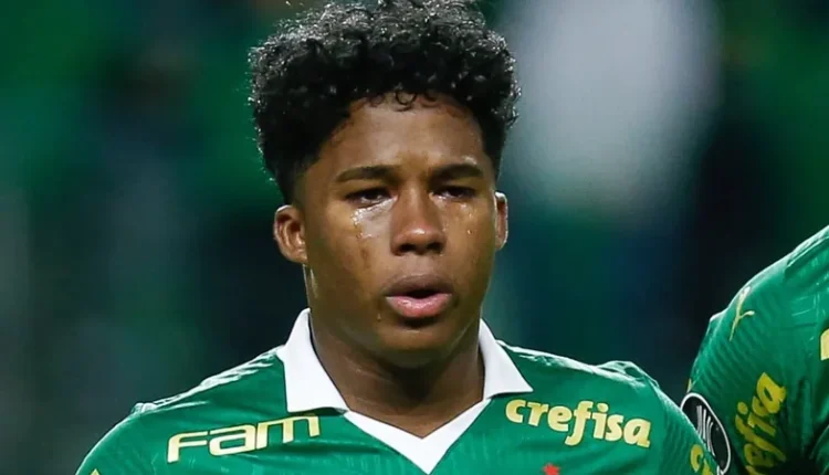 Endrick se despede da torcida do Palmeiras em jogo válido pela Libertadores, mas Abel Ferreira não perde tempo ao escolher substituto. Compare os números